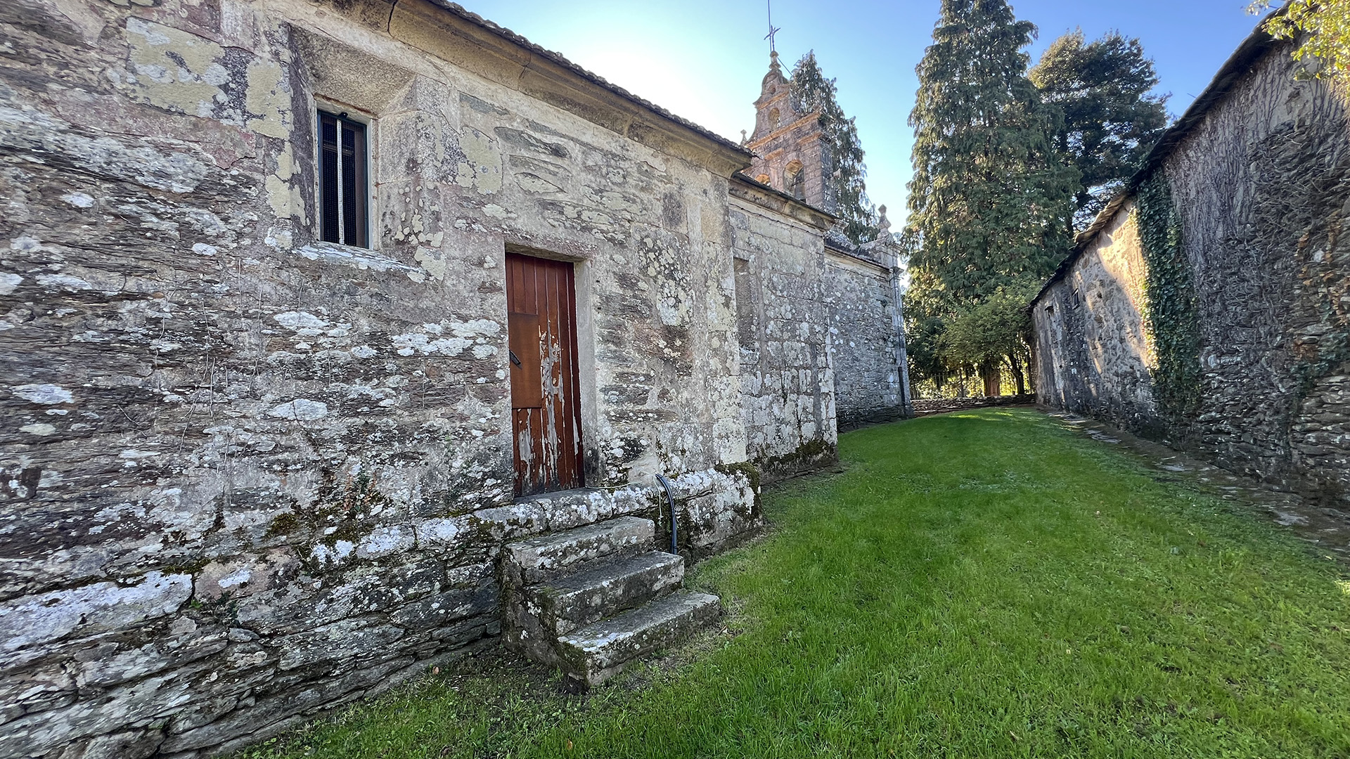 Igrexa de Santiago de Pardesoa