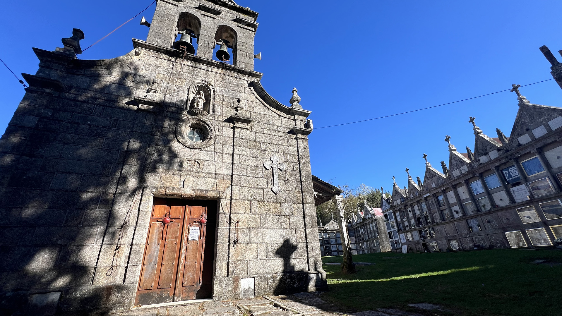 Church of Santiago de Pardesoa