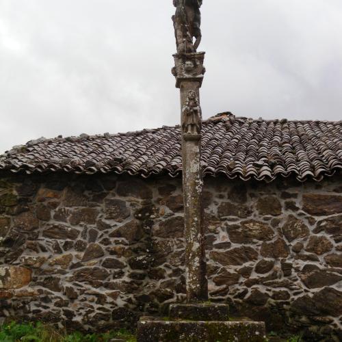 Igrexa de Santa Mar&iacute;a de Merza 3