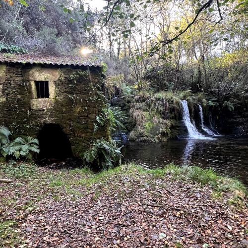 Quintill&aacute;n Waterfall and Mill 0