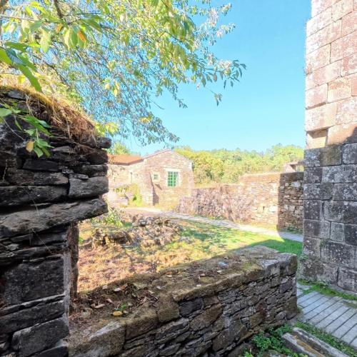 Monastery of San Lourenzo de Carboeiro 7